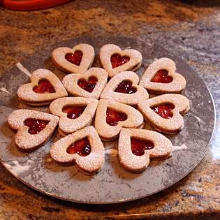 Recipe preview Christmas Linzer Cookies