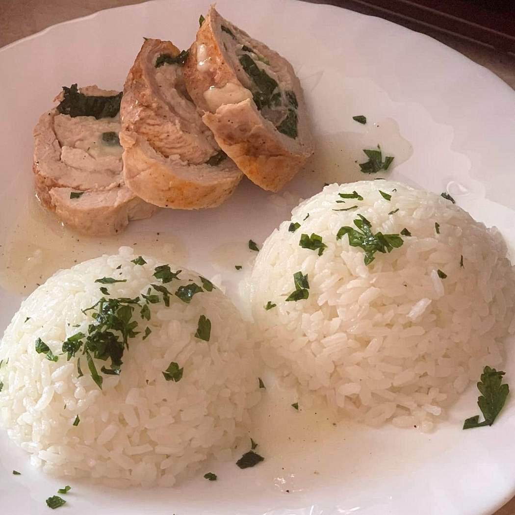 Rollò di tacchino con formaggio e spinaci