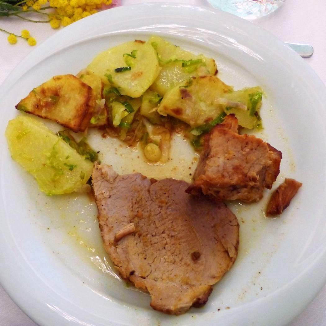 Sült sertéshús burgonyával