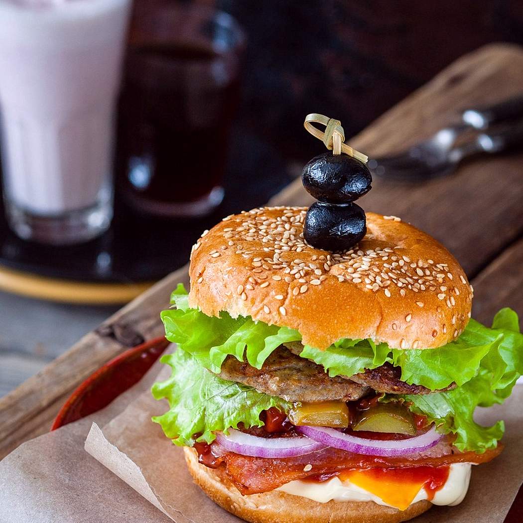 Domowy burger na patelni