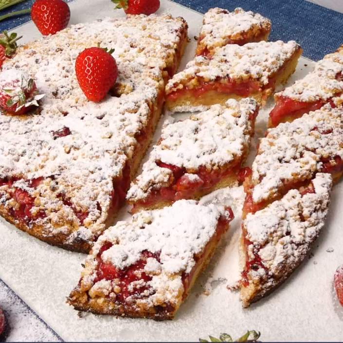 Torta crumble alle fragole