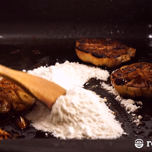 Cosciotto di agnello morbido al forno - procedimento 1