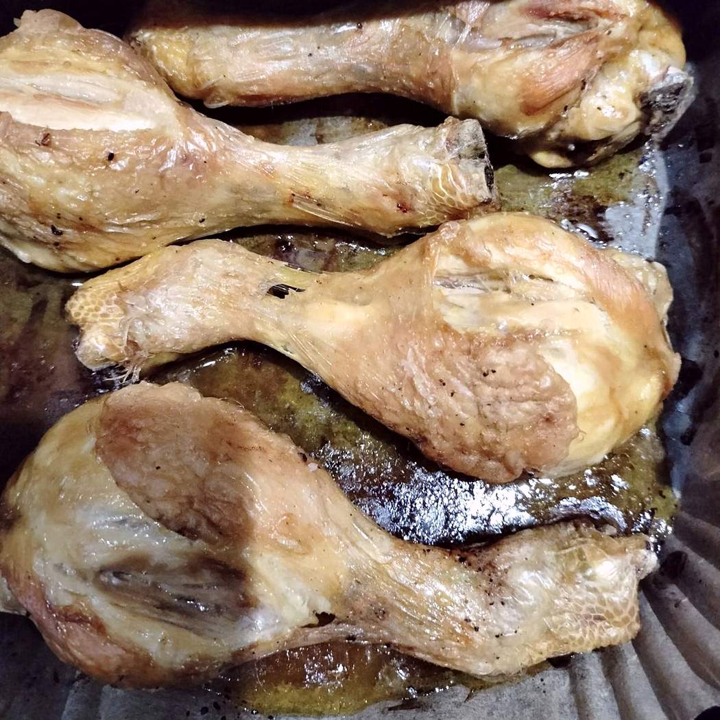 Cosce di pollo in friggitrice ad aria
