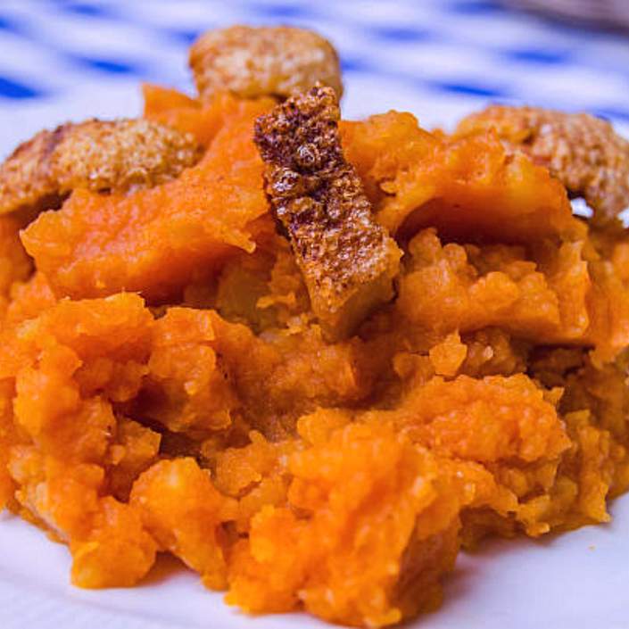 Patatas revolconas
