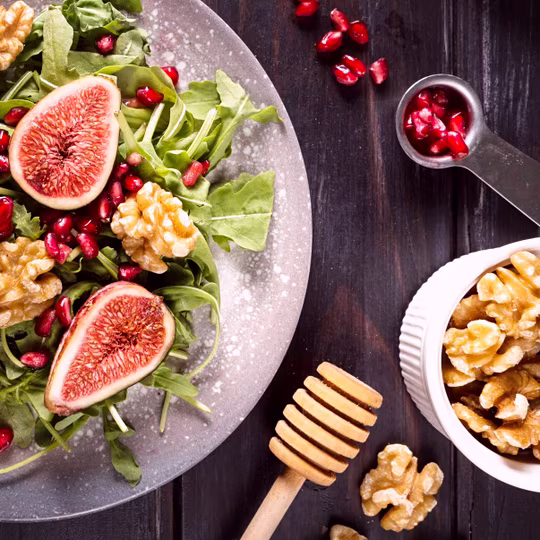 Náhľad receptu Šalát s figami, granátovým jablkom a orechmi