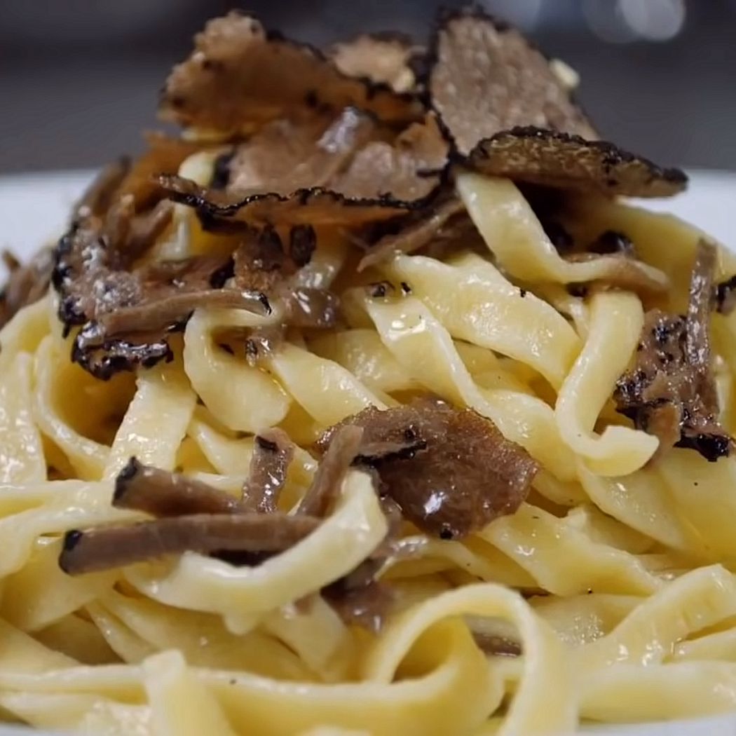 Tagliatelle al tartufo