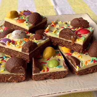 Recipe preview No-bake Chocolate Easter Egg Slice