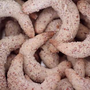 Recipe preview Poppy Seed Snow Crescent Cookies