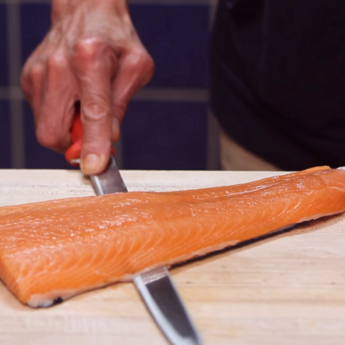 Tartare di salmone ricetta - procedimento 1