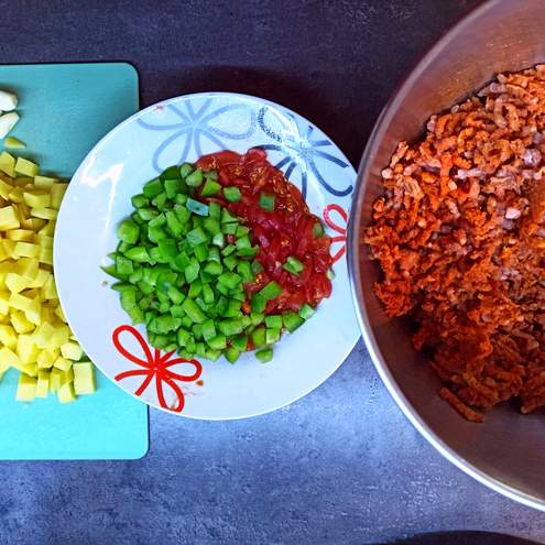 Gulášová polévka z mletého masa recept - krok přípravy 1