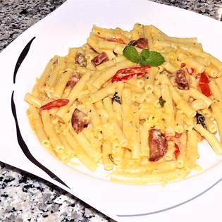 Previsualización de la receta Una típica receta de macarrones con chorizo