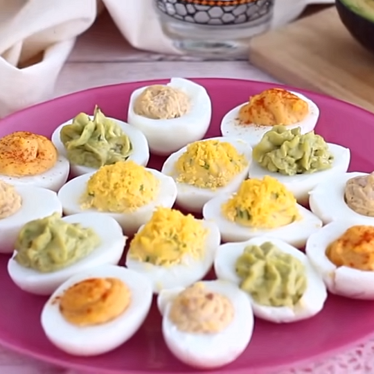 Anteprima ricetta Uova ripiene natalizie