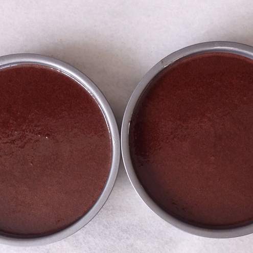 Torta al cioccolato morbida e umida con cacao in polvere - procedimento 1