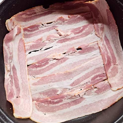 Zapekané kuracie stehná so zemiakmi a bryndzou - krok prípravy 1