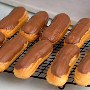 Recipe preview Homemade fluffy eclair recipe