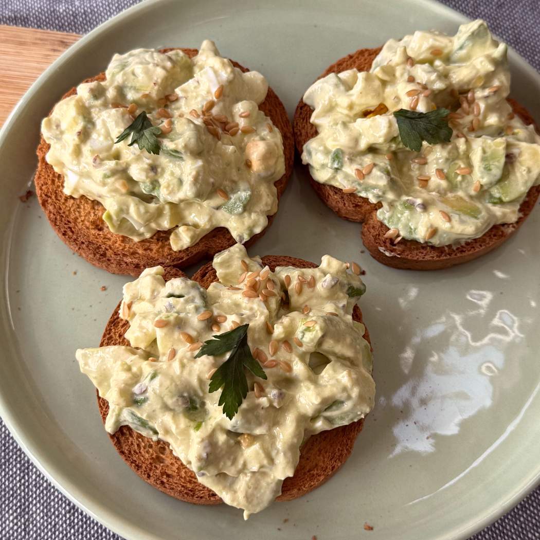 Fit raňajky s avokádom a jogurtom