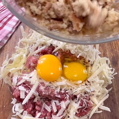 Polpettone ripieno in crosta - procedimento 1