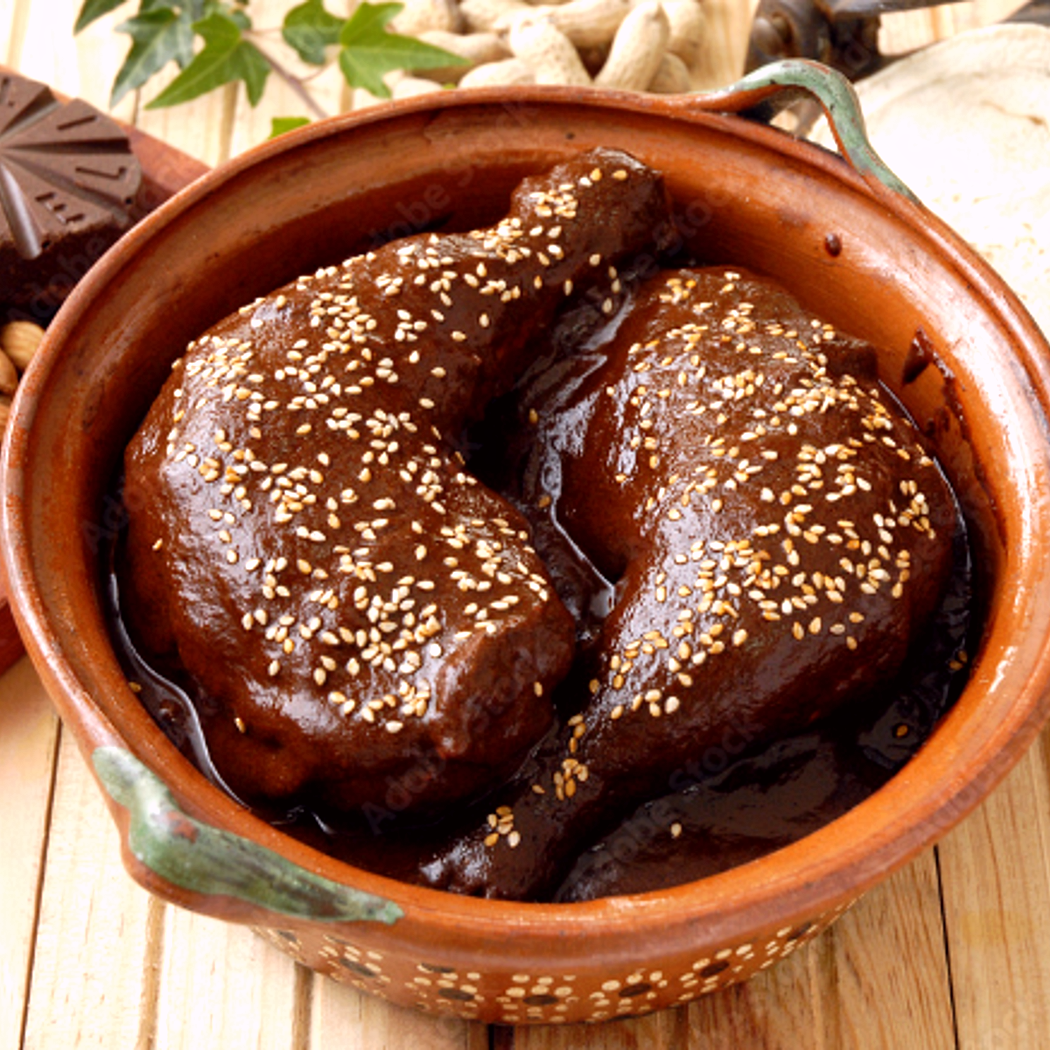 Mole Poblano mexikói csirke csokoládémártással