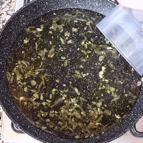 Penne panna e salmone affumicato - procedimento 1