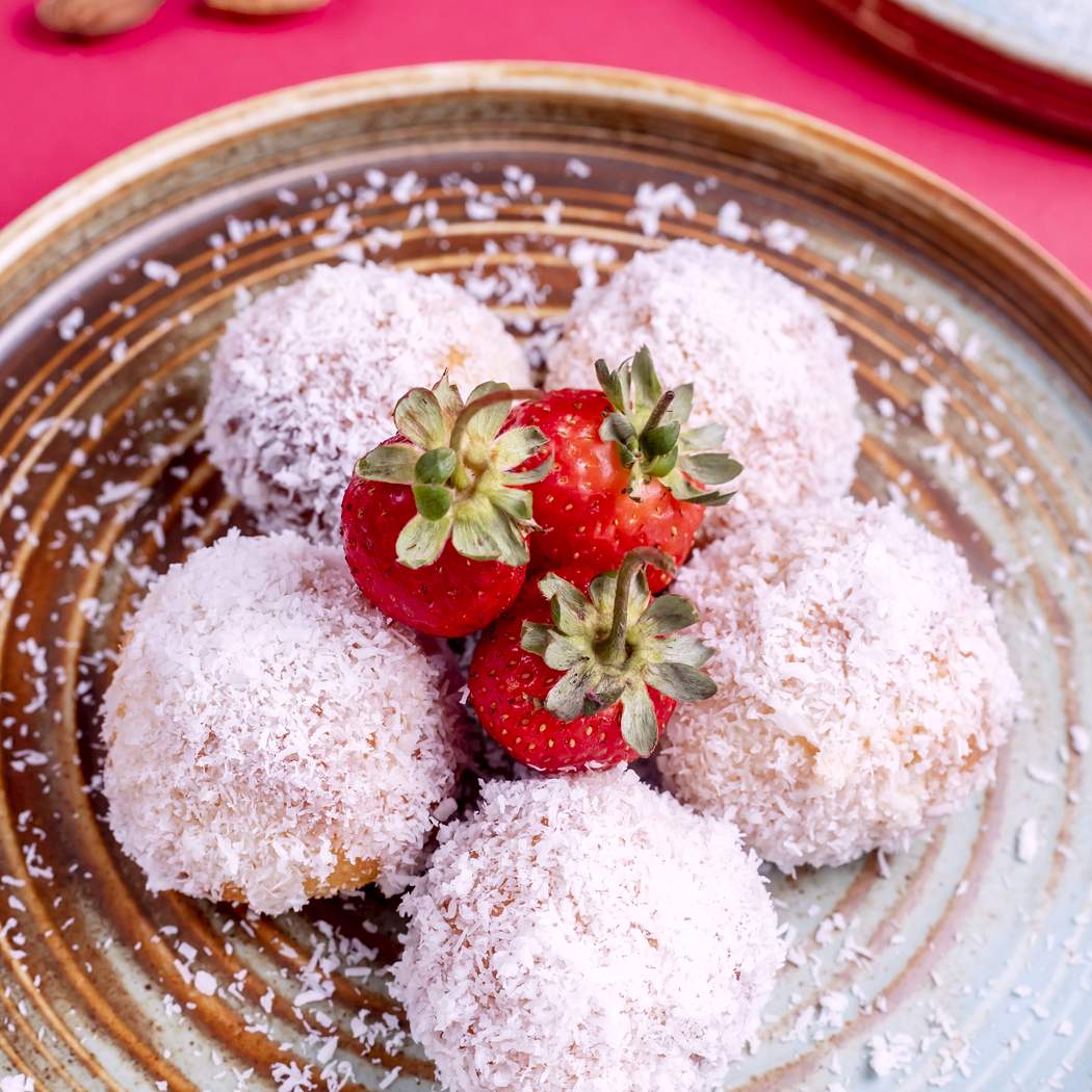 Palline di beatitudine al lampone crudo vegano e sano