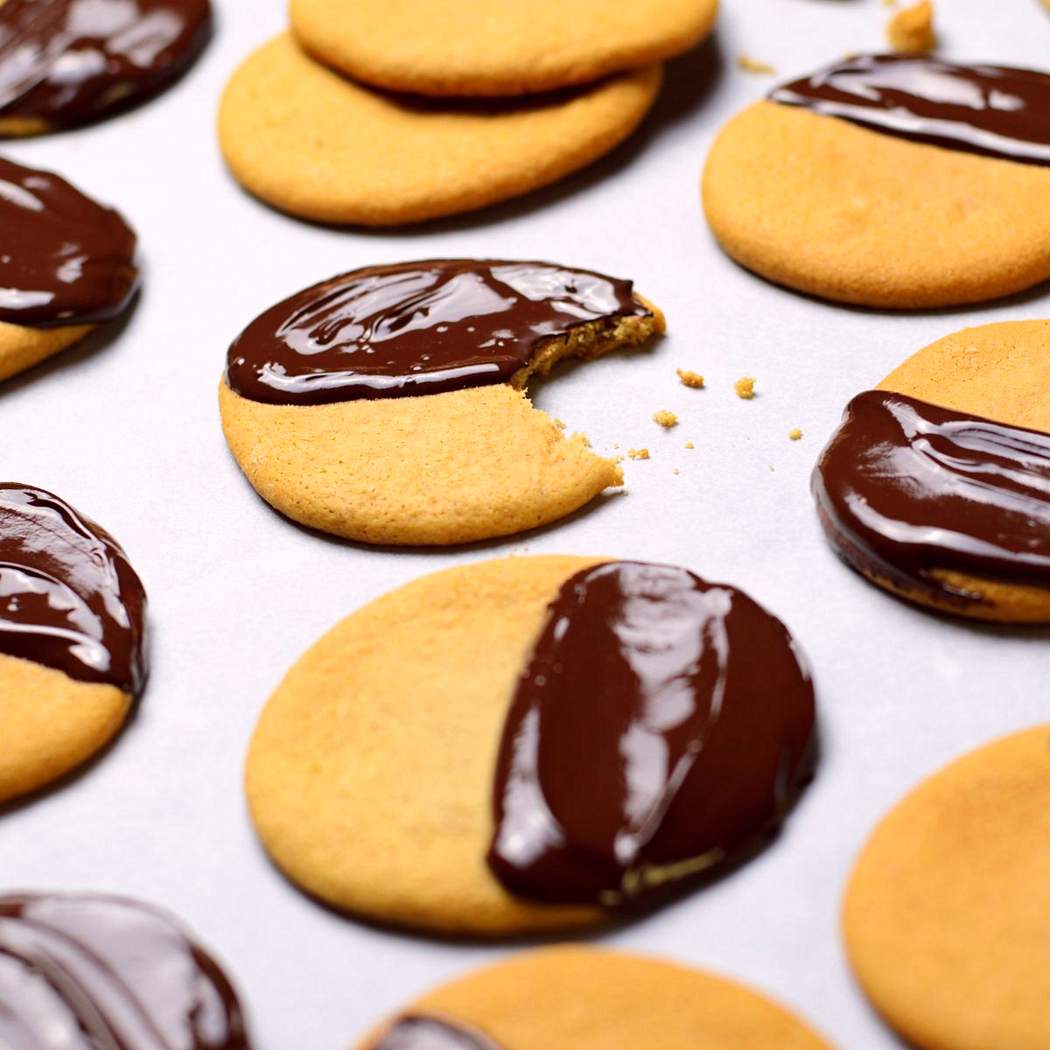 Glassa al cioccolato per caramelle