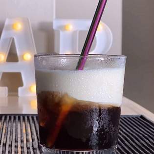 Recipe preview How to make a classic White Russian cocktail?