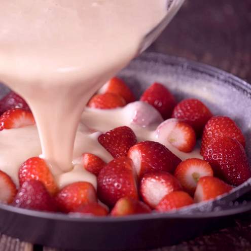 Clafoutis alle fragole light - procedimento 1