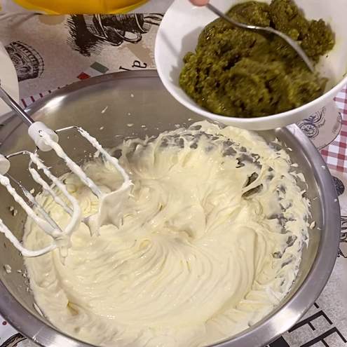 Ricetta del tiramisu al pistacchio - procedimento 1