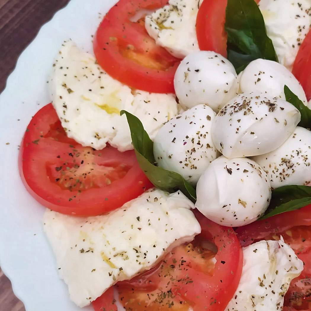 Caprese con mozzarella di bufala