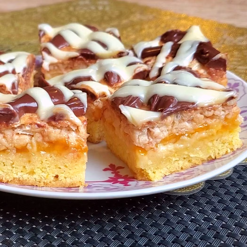 Jablkovo- čokoládový zákusok