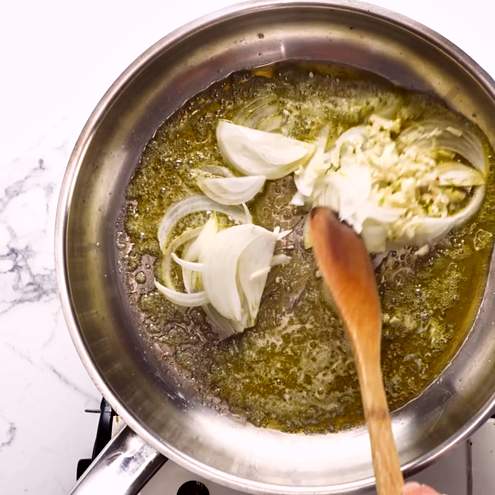 Pasta con le zucchine cremosa - procedimento 1