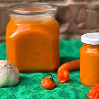 Recipe preview Easy Homemade Hot Sauce Recipe