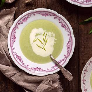Recipe preview Creamy Soup with Bear's Garlic