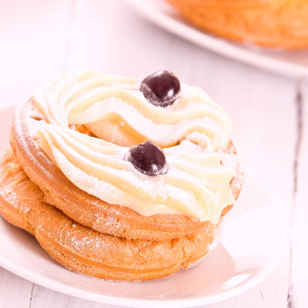 Zeppole con Crema Pasticcera