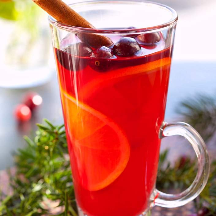 Weihnachtspunsch mit Saft