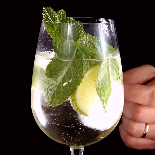 Anteprima ricetta Spritz bianco