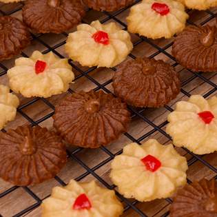 Recipe preview How to make homemade Petit Four biscuits?