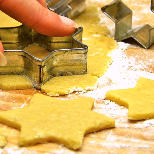 Anteprima ricetta Biscotti natalizi tradizionali da ritagliare