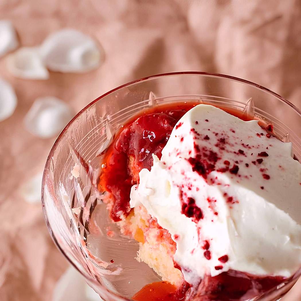 Dezert s mascarpone, banánom a jahodami