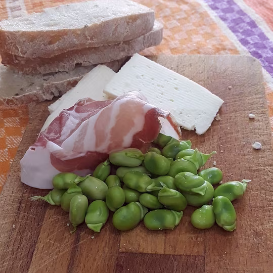 Anteprima ricetta Fave, Pecorino e Pancetta