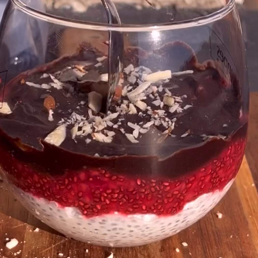 Malinový chia pohár