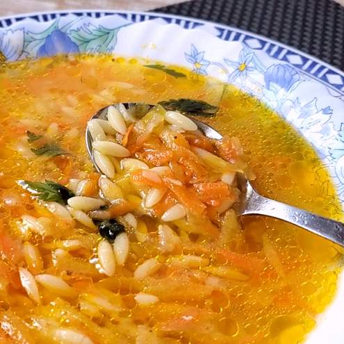 Rýchla zeleninová polievka mojej babičky - krok prípravy 1