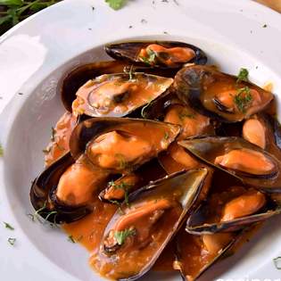 Recipe preview Best-ever mussels with marinara sauce