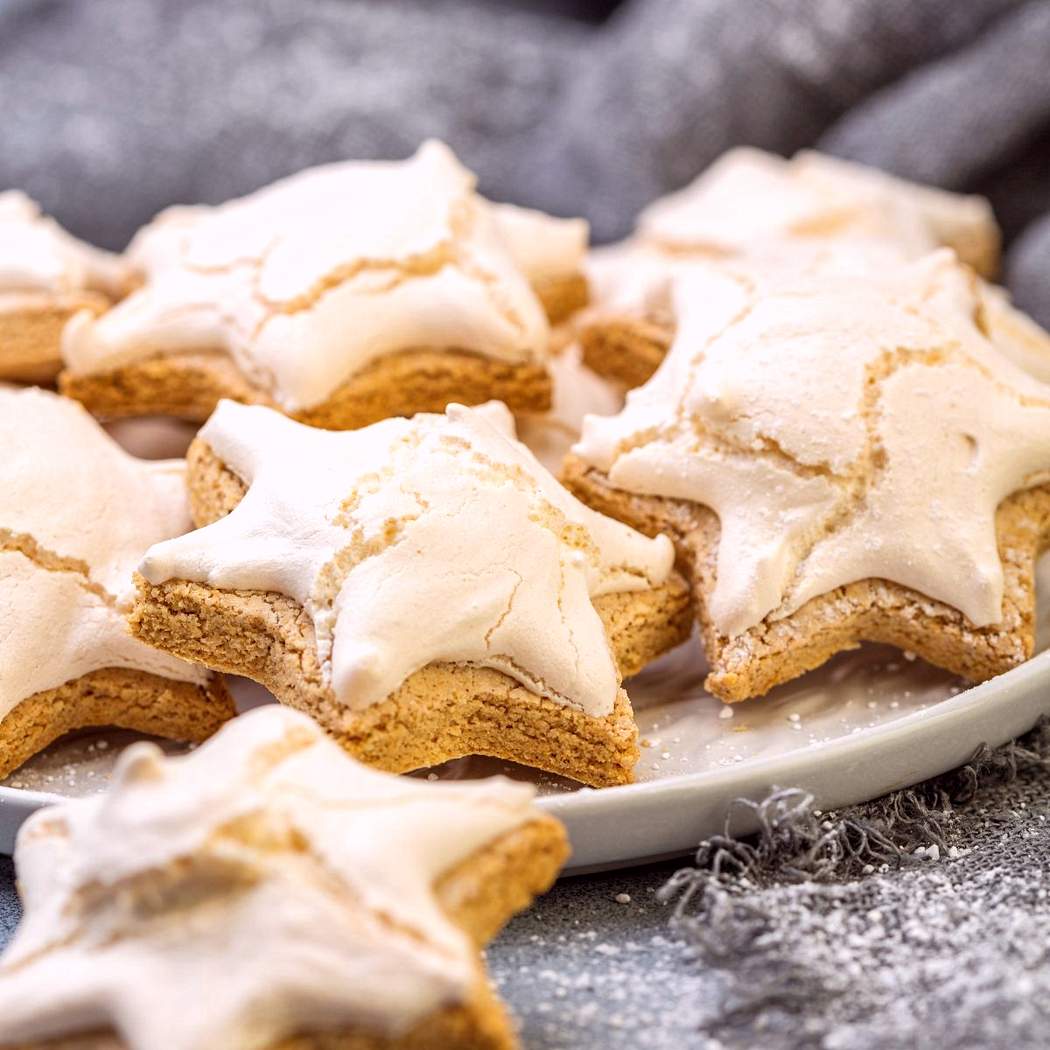 Pasticceria natalizia alle mandorle