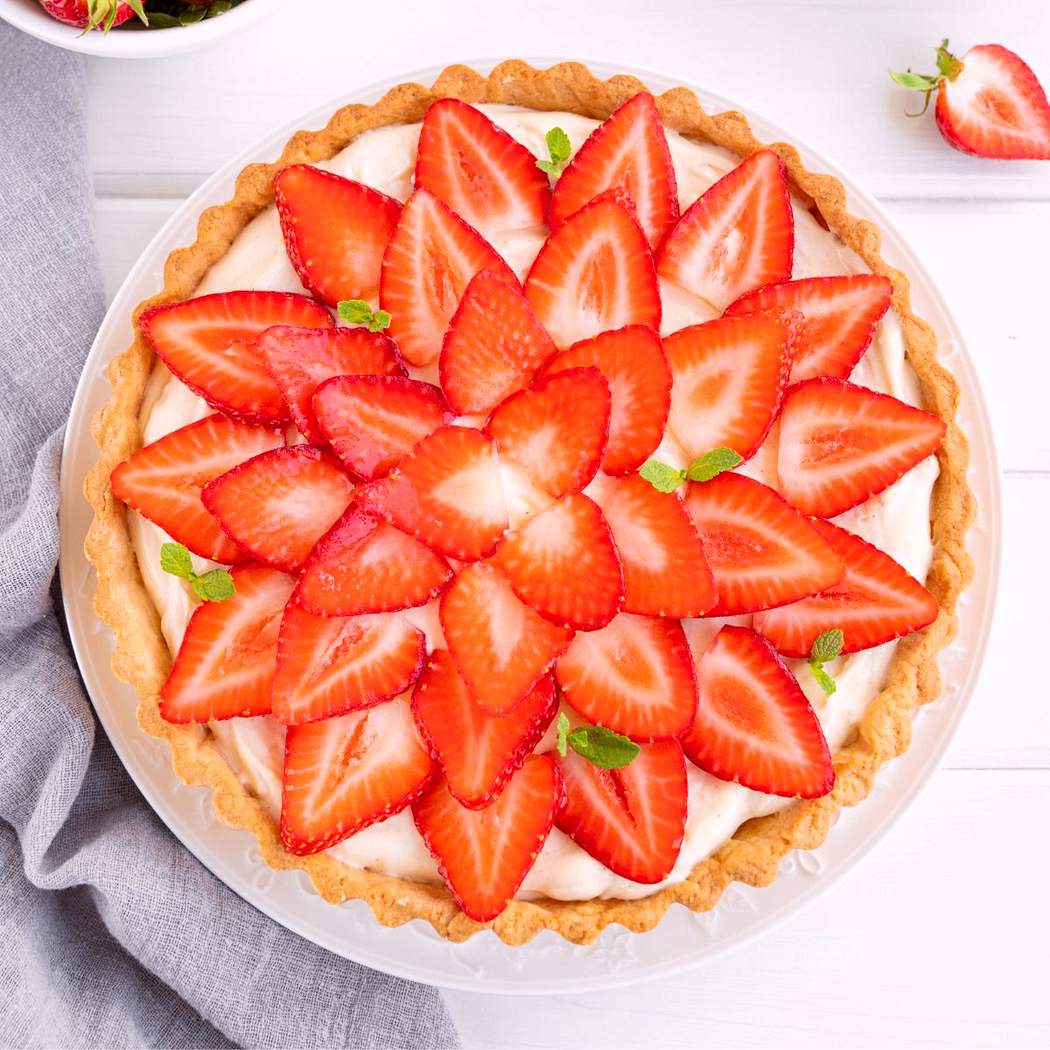 Crostata di Fragole con Crema Pasticcera