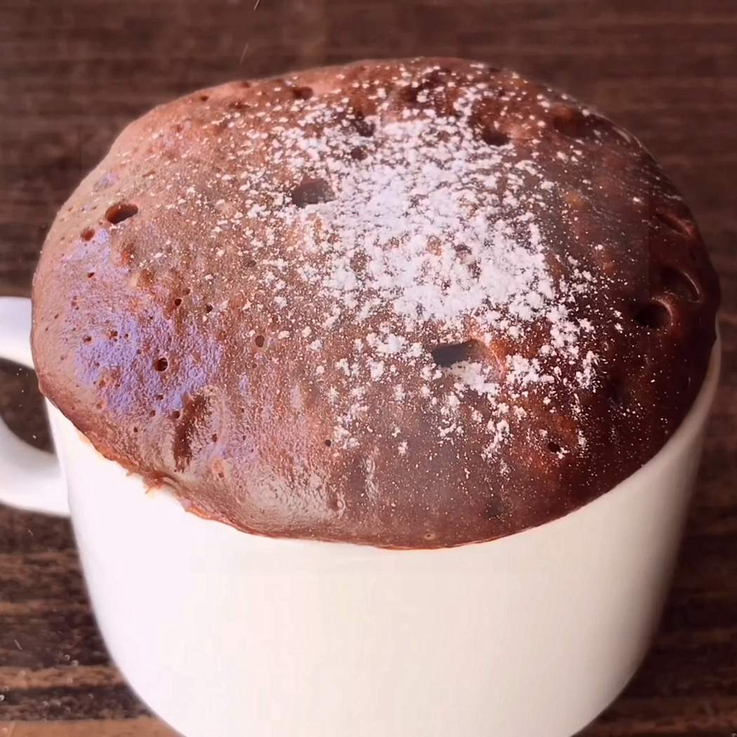 Torta di nutella in tazza