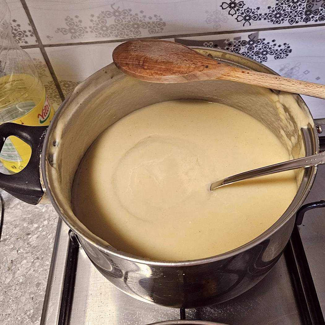 Tejszínes zellerkrémleves