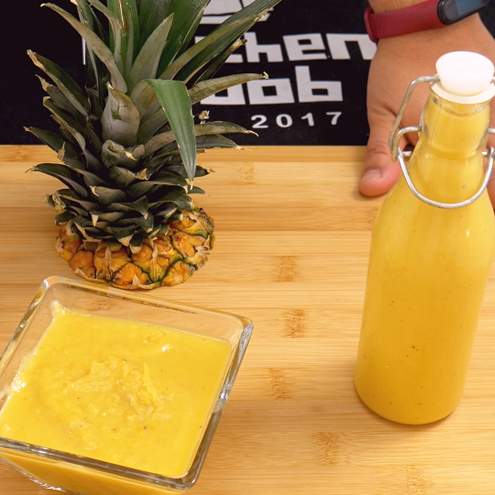 Easy homemade pinneapple salsa recipe - preparation step 1