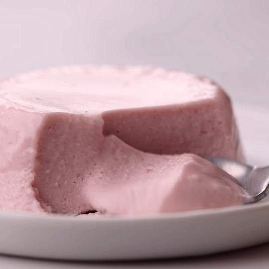 Anteprima ricetta Panna cotta alle fragole