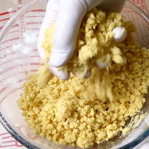 Torta crumble alle fragole - procedimento 1